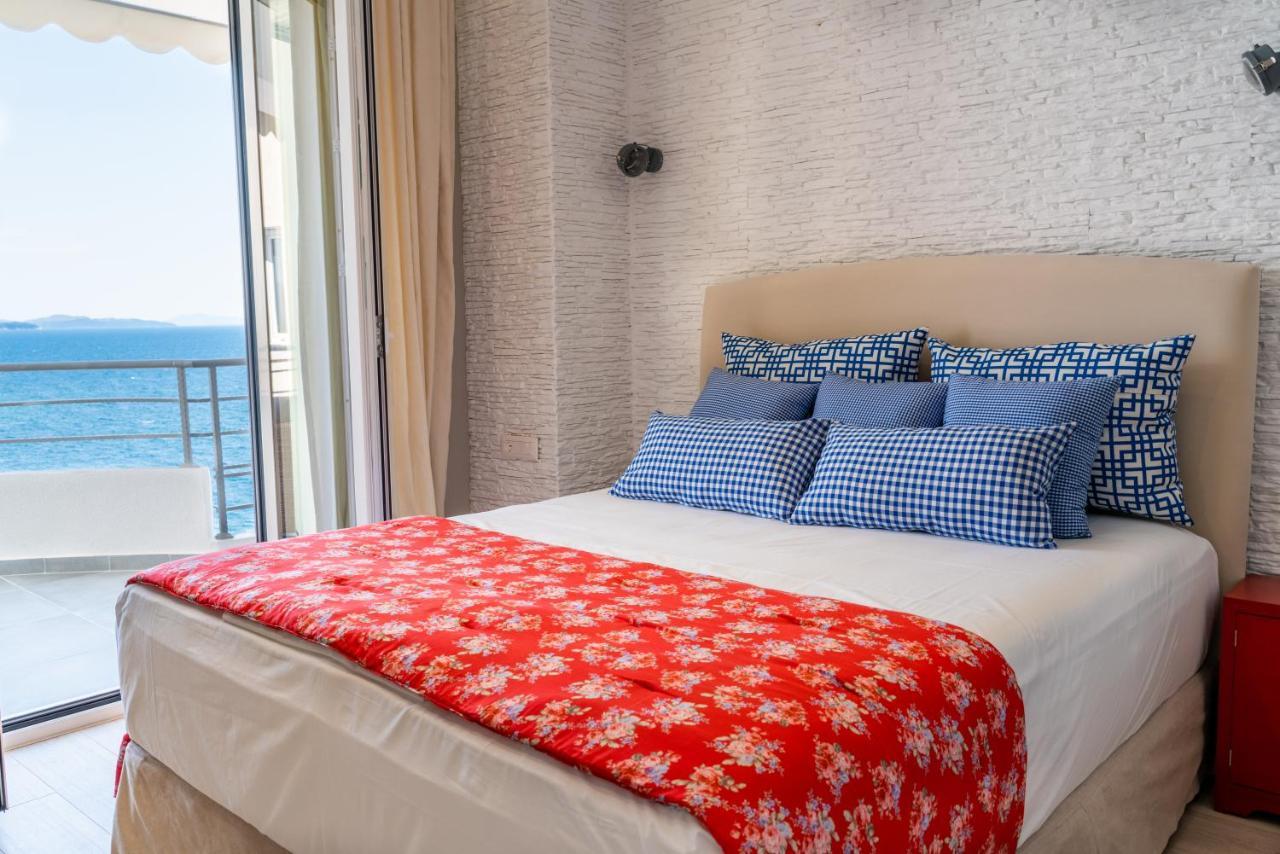 Limani Luxury Apartments Beachfront Saranda Dış mekan fotoğraf